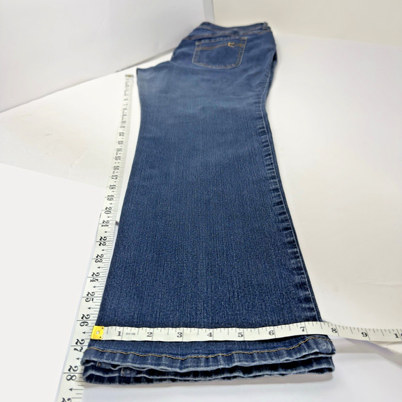 Chicos Jeans 2.5 Short (14) 36x28 Mid Wash/Rise Straight Stretch Denim Staple - Picture 7 of 13